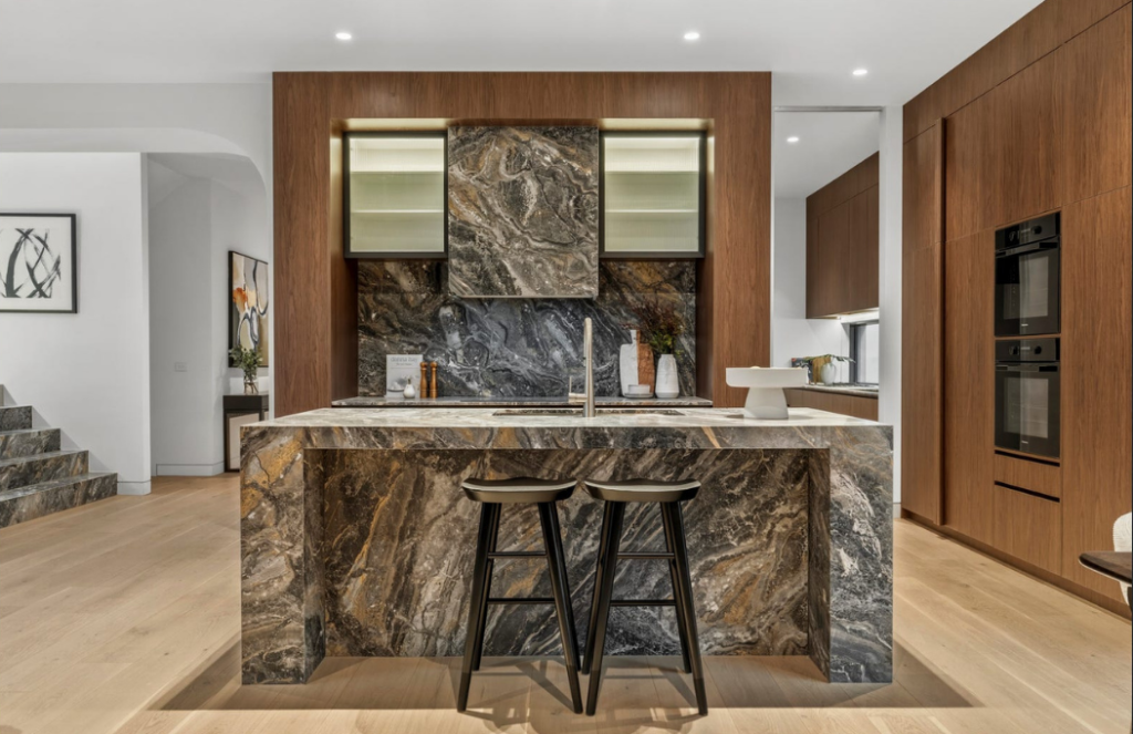 Luxury marble kitchen styling with dramatic stone finishes and contemporary elegance